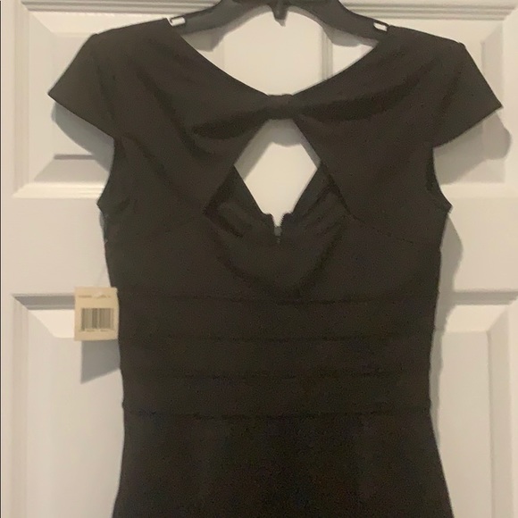Guess. Nwt! Size 4 black Dress - Picture 3 of 5